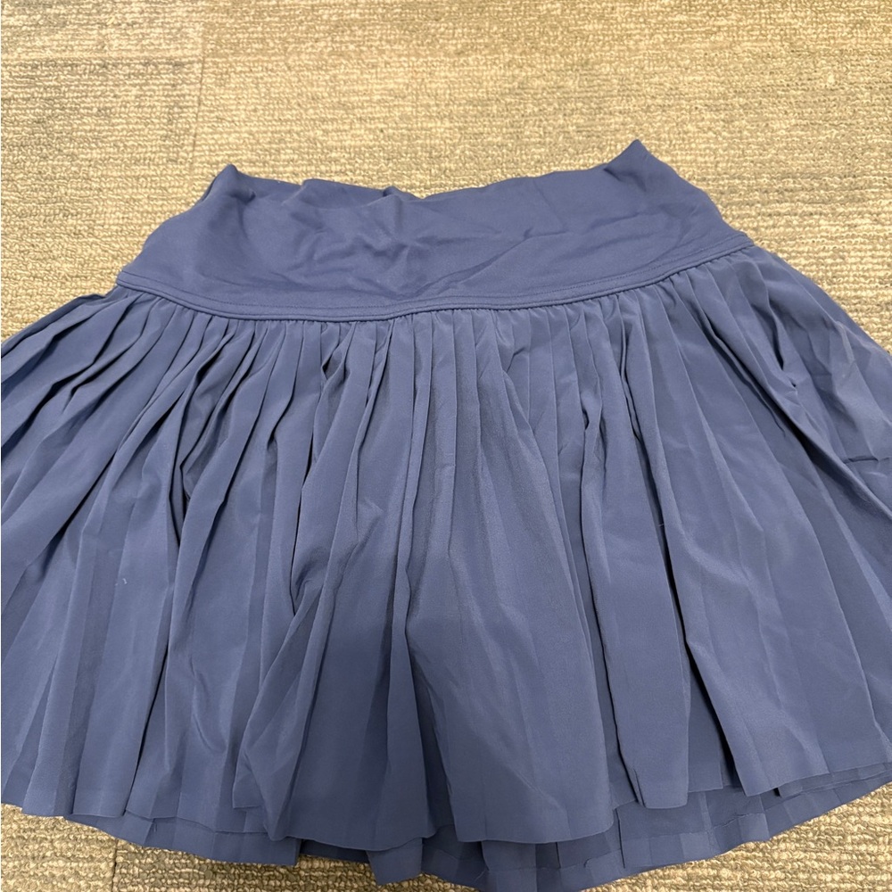 Aerie skort